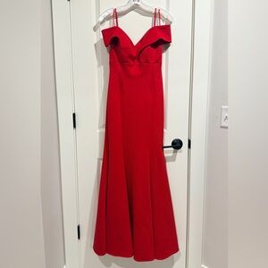 Morgan & Co. Red Off-Shoulder Prom Dress/Formal Gown size S